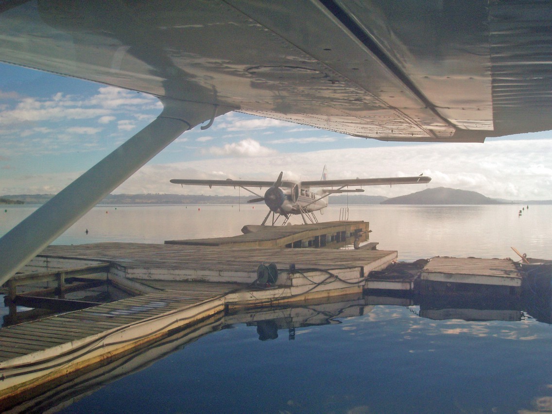 398   05 02   Rotorua uit de lucht